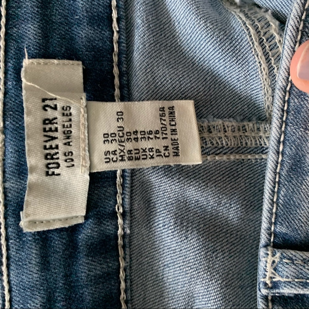 F21 denim ripped shorts - Picture 4 of 4